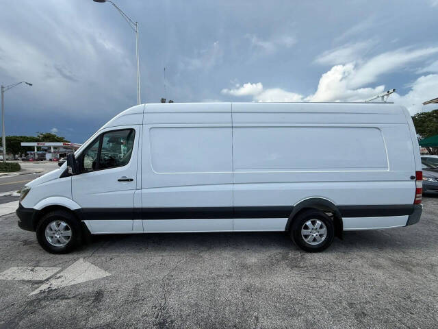 mercedes-benz sprinter cargo van 2014 WD3PE8CC5E5923972 image mercedes-benz sprinter cargo van 2014 WD3PE8CC5E5923972 image